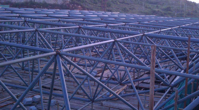 连云港概述网架加工中对钢材的质量的过细恳求